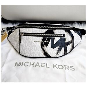 NWT MICHAEL Michael Kors Waistpack Belt bag w/dustbag